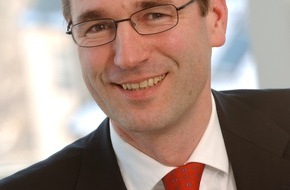 Asklepios Kliniken GmbH & Co. KGaA: Asklepios erhöht Anteil an MediClin auf über 50 Prozent / MediClin-CEO wird neuer CEO bei Asklepios / CFO Stephan Leonhard wird stellvertretender Vorsitzender (mit Bild)