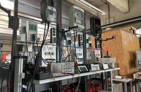 Technische Hochschule Köln: E-Autos netzdienlich im Schwarm laden