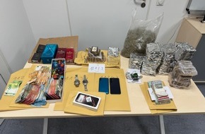 Polizei Düsseldorf: POL-D: Oberbilk - Schlag gegen Drogenkriminalität im Bahnhofsumfeld - Dealerduo festgenommen - Große Menge Drogen beschlagnahmt