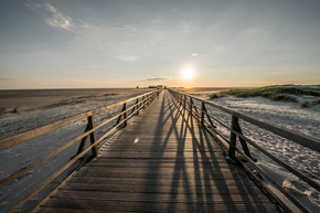 1.095 Meter ins Gl&uuml;ck &ndash; 100 Jahre Seebr&uuml;cke St. Peter-Ording