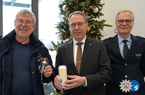 Kreispolizeibehörde Oberbergischer Kreis: POL-GM: Licht von Betlehem hält bei der Oberbergischen Polizei Einzug