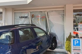 Polizeidirektion Wittlich: POL-PDWIL: Verkehrsunfall in Bitburg-Auto fährt in Apotheke