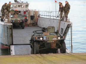 Deutsche Marine - Pressemeldung: EU-Militärausschuss überzeugt sich von maritimen Fähigkeiten - Fregatte &quot;Bayern&quot; mit &quot;EU Battle Group&quot; in Seebrügge