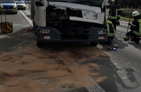 Feuerwehr Dinslaken: FW Dinslaken: Verkehrsunfall BAB 3