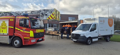 Kreisfeuerwehr Oldenburg: FW-OLL: Jugendfeuerwehr Wildeshausen zeigt Herz: Unterstützung für die Tafel Wildeshausen bei der Weihnachtsfeier