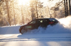 Nokian Tyres: Nokian-Winterreifen ist "sehr empfehlenswert" im TCS Winterreifen-Test 2012 und "gut" bei "test Stiftung Warentest" / TCS: "Stärken: Sehr ausgewogener Reifen, gut in allen sicherheitsrelevanten Disziplinen"