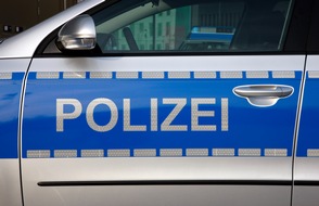 Polizei Mettmann: POL-ME: POL-ME: versuchter Raubüberfall auf Tankstelle in Langenfeld - ein Tatverdächtiger flüchtig, Polizei sucht Zeugen - Langenfeld - 2001059