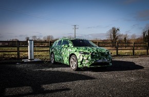 Skoda Auto Deutschland GmbH: Überraschend, praktisch und Simply Clever: Elektromobilität à la SKODA mit dem ENYAQ iV