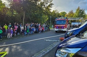 Feuerwehr Olpe: FW-OE: Abschlussübung der Feuerwehr in Oberveischede