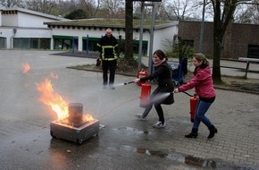 Feuerwehr Herdecke: FW-EN: Brandschutzsichere Schule - Feuerwehr bildet Lehrerinnen und Lehrer in Belangen des Brandschutzes aus!