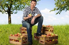 ProSieben: Wie öko sind Bio-Erdbeeren? Der "Green Seven Report 2012" entlarvt Bio-Mythen (BILD)