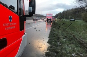 Feuerwehr Bottrop: FW-BOT: Verkehrsunfall auf der Autobahn A2