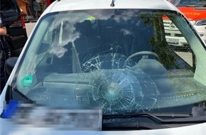Polizei Mettmann: POL-ME: 13-J&auml;hriger bei Verkehrsunfall schwer verletzt - 2607054