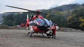 Feuerwehr Plettenberg: FW-PL: Ortsteil Stadtmitte - Schwerer Verkehrsunfall am frühen Morgen