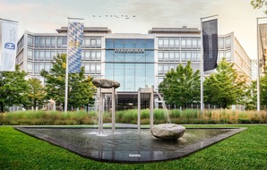 H World International: Pressemitteilung: "Steigenberger doppelt ausgezeichnet"