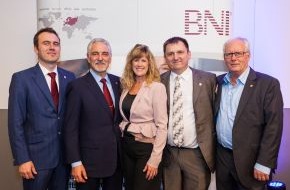 BNI GmbH & Co.KG: BNI spendet 4.000 Euro für IW JUNIOR im Rahmen der internationalen DACH-Konferenz in Düsseldorf - BILD
