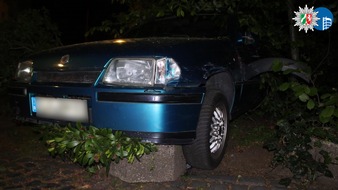 Polizeipr&auml;sidium Oberhausen: POL-OB: Pkw-Diebstahl endet im Geb&uuml;sch - 35-J&auml;hriger festgenommen