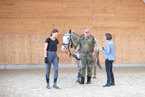 Posttraumatische Belastungsstörung: Erste Studienergebnisse zur Pferdetherapie geben Hoffnung