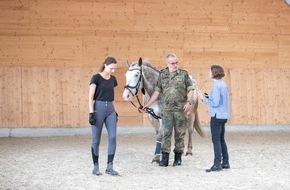 Presse- und Informationszentrum des Sanitätsdienstes der Bundeswehr: Posttraumatische Belastungsstörung: Erste Studienergebnisse zur Pferdetherapie geben Hoffnung