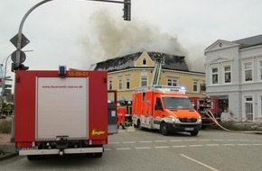 Rettungsdienst-Kooperation in Schleswig-Holstein gGmbH: RKiSH: Großfeuer in Marne / Ein Feuerwehrmann tödlich verunglückt  / 200 Einsatzkräfte vor Ort