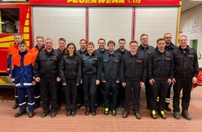 Feuerwehr Hünxe: FW Hünxe: Feuerwehr Ausbildung startet in Hünxe