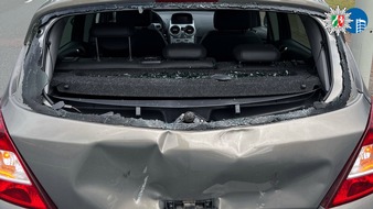 Polizeipräsidium Oberhausen: POL-OB: Motorradfahrer flüchtet nach Unfall - Zeugen gesucht