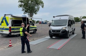 Polizeipräsidium Hamm: POL-HAM: Sicher in den Urlaub - Aktion "Ferienreiseverkehr" zum anstehenden Ferienstart