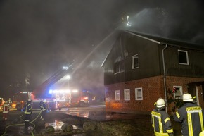 FW-RD: Feuer im Mehrfamilienhaus in Emkendorf