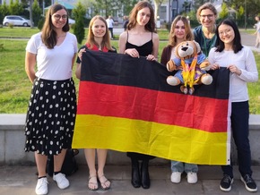 Europäische Mathe-Olympiade für Mädchen: Deutsches Team holt Gold in Georgien