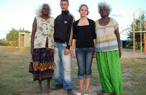 Kabel Eins: "Die strengsten Eltern der Welt" mit 4.000 Jahren Erfahrung: Dana aus Darmstadt und Samer aus Oggersheim fliegen zu den Aborigines (mit Bild)
