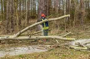 Feuerwehr Flotwedel: FW Flotwedel: Freiwillige Feuerwehr Flotwedel bei mehreren Einsätzen in Folge des Sturmtiefs "Nadia" gefordert