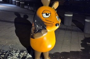 WDR Westdeutscher Rundfunk: Maus-Figur in Köln in Brand gesetzt
