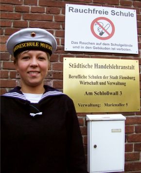 Deutsche Marine - Pressemeldung: Zivile Ausbildung - Pauken für den soldatischen Dienst und das Leben