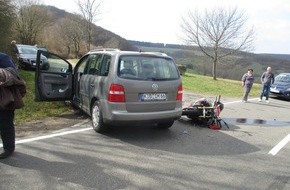 Polizeidirektion Bad Kreuznach: POL-PDKH: Verkehrsunfall mit schwerverletztem Motorradfahrer