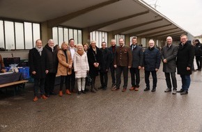 CSU-Fraktion im Bayerischen Landtag: CSU-Fraktion: Gemeinsamer Besuch der Münchner Tafel im Zuge der Sozialkampagne: Bayern - Stark. Sozial. Gerecht.