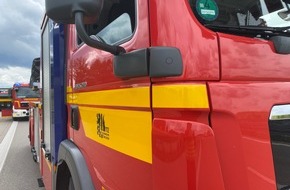 Feuerwehr Dresden: FW Dresden: PKW gerät in Brand