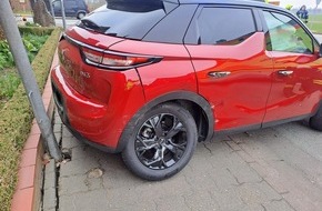 Polizeiinspektion Stade: POL-STD: Ahlerstedt: Drei Leichtverletzte nach Vorfahrtsversto&szlig;