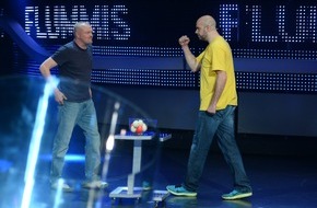 ProSieben: Mit einem klassischen (linken) Haken aus Metall: Raab und ProSieben schlagen RTL am Samstag  / Peter aus Berlin gewinnt 2,5 Millionen (FOTO)