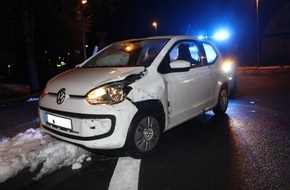 Kreispolizeibehörde Olpe: POL-OE: Vorfahrt missachtet: Kollision zwischen Pkw und Lkw