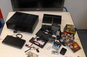 Polizeiinspektion Cuxhaven: POL-CUX: Vermeintliches Diebesgut aufgefunden + Polizei sucht Geschädigte (BILDANLAGE in digitaler Pressemappe)