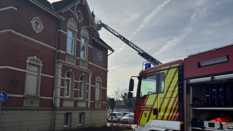 FW-AUR: Dachstuhlbrand im Stadtzentrum