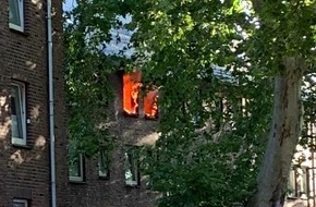Feuerwehr Gelsenkirchen: FW-GE: Wohnungsbrand in Horst - Wohnung im 2.OG von Feuer massiv zerstört.