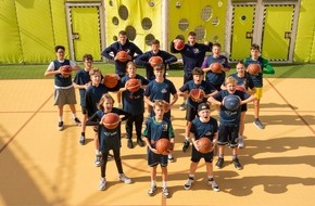 AIDA Cruises: AIDA & Rostock Seawolves mit Basketballcamps auf hoher See