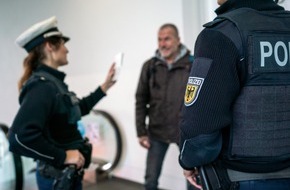 Bundespolizeidirektion München: Bundespolizeidirektion München: Drei Schleusungen am Flughafen München aufgedeckt