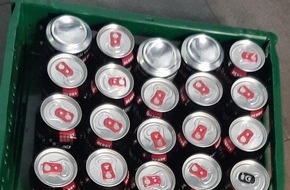 Bundespolizeiinspektion Hamburg: BPOL-HH: Supermarkt - "Kunde" steckt sich 20 Alkohol-Mixgetränke in die Einkaufstasche, aber ohne die Ware zu bezahlen...