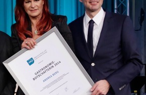 ahgz: Schlagerstar Andrea Berg zur Gastronomie-Botschafterin ernannt (FOTO)