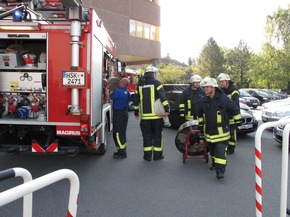 FW-AR: Vier Verletzte nach Vorfall bei Firma Umarex in Arnsberg-Neheim