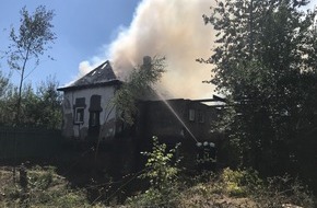 Polizeidirektion Neuwied/Rhein: POL-PDNR: Pressemitteilung der PI Altenkirchen
Brand eines leerstehenden Werksgebäudes in Oberdreis