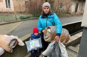 Aktion Deutschland Hilft e.V.: Zerstörte Infrastruktur und eisige Temperaturen: Millionen Menschen in der Ukraine brauchen dringend Hilfe / "Aktion Deutschland Hilft" unterstützt mit Spenden die Hilfe im Winter
