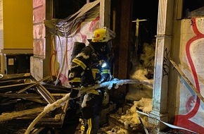 Feuerwehr Dortmund: FW-DO: Feuer in einer KFZ-Werkstatt in Dortmund Mitte-Nord